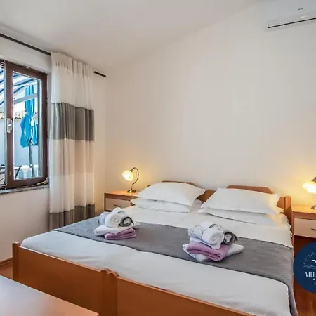 Ivan With Balcony And Sea View A2 * Rogoznica (Sibenik-Knin)